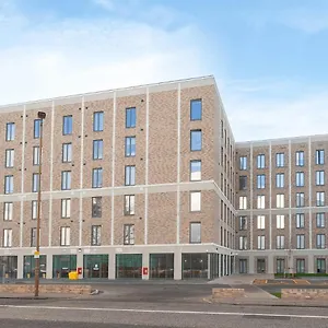Bright Modern And Private Bedrooms With Shared Kitchen At Straits Meadow Near Centre Appartement